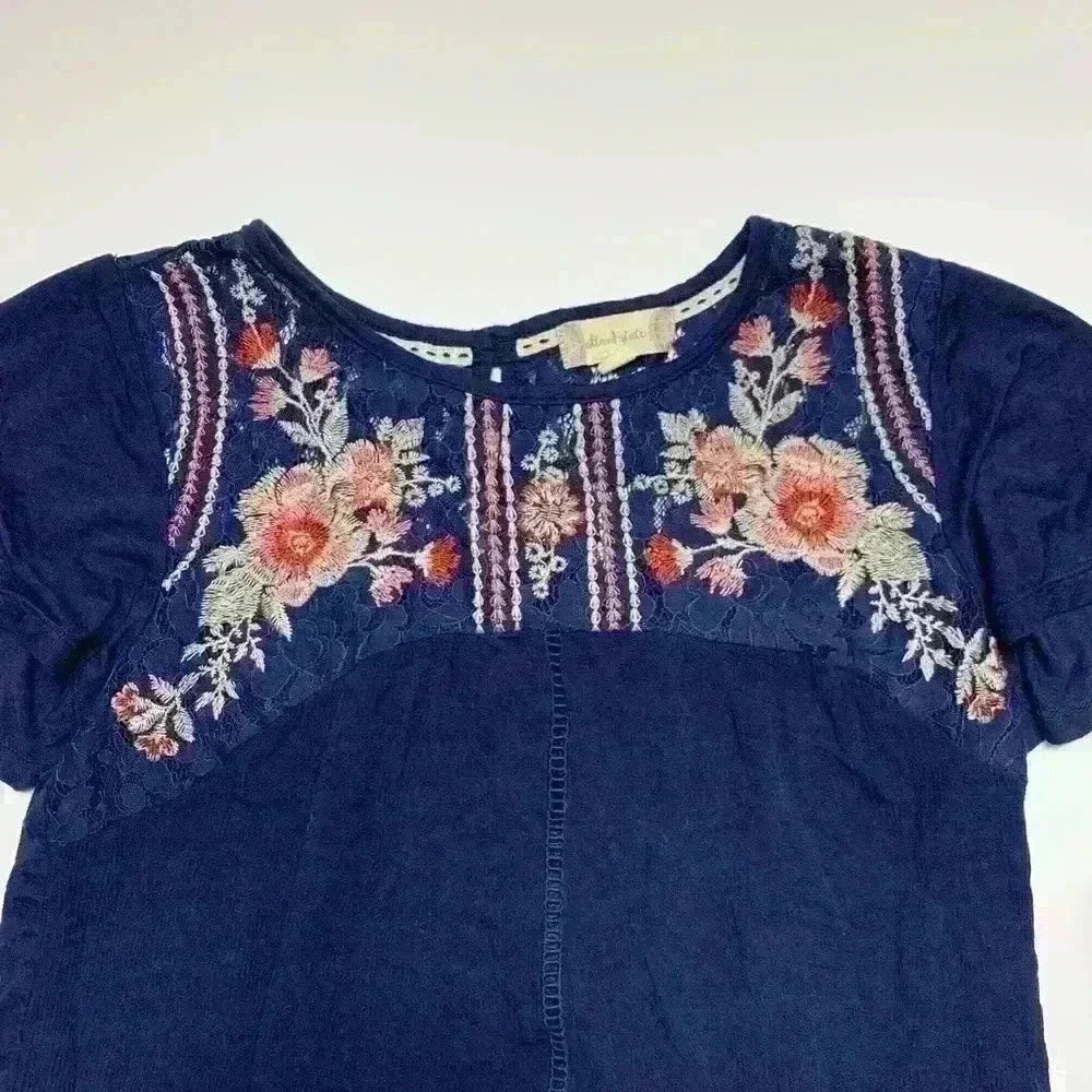 ALTAR’D STATE Blue Floral Lace Top Blouse Bohemian Style Sz. Small Short Sleeve - Picture 2 of 5